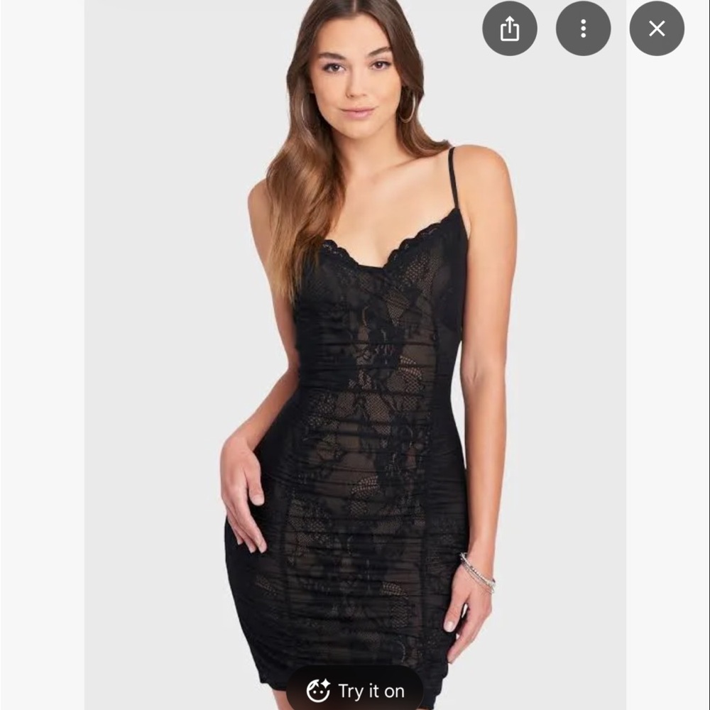 Bebe Women's Ruched Lace And Mesh Dress